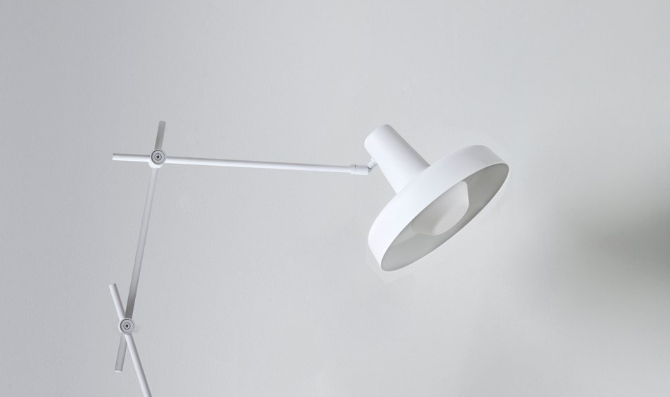 The Arigato Table Lamp by Grupa Products 3